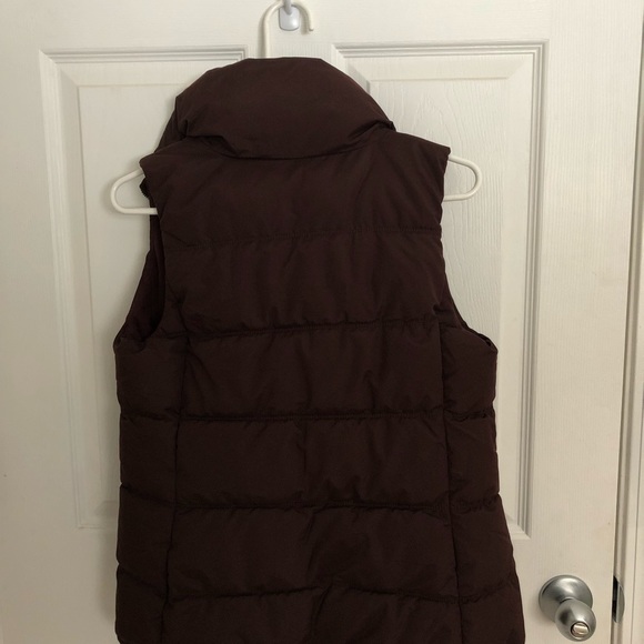 MAROON QUILTED BUBBLE VEST | OLD NAVY XS - Picture 5 of 5